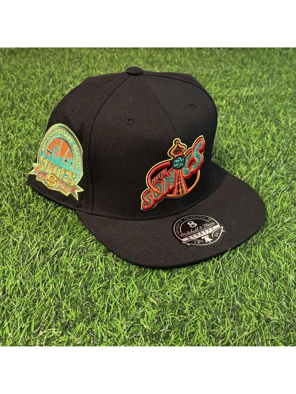Mitchell & Ness NBA Hardwood Classics Seattle Sonics Fitted Hat Black Size 8